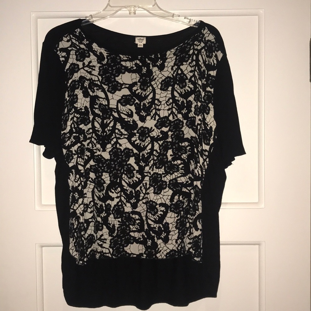 Black and white top